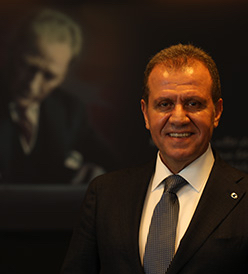 Vahap Seçer