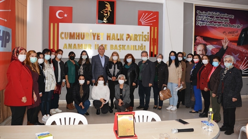 CHP’ye kadınlardan yoğun ilgi