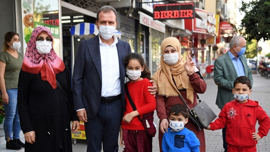 Halkın Başkanı Seçer, vatandaşlarla iç içe