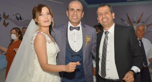 Mutlu'nun abisi evlendi
