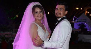 Beşlik ve Keskin ailelerinin mutlu günü