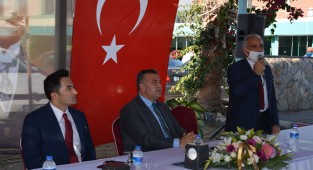 Koca okul müdürleriyle bir araya geldi