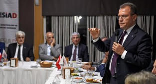 Başkan Seçer iş insanlarıyla buluştu