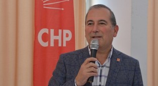 Başkan Deniz'den pankartlara tepki