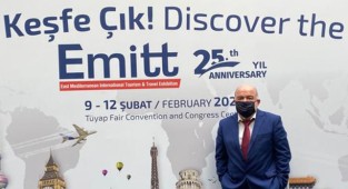 Ünlüselek Emıtt Fuarı'na katıldı