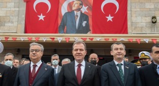 Atatürk'ün Mersin'e gelişi kutlandı