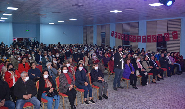 CHP'nin 8 Mart etkinliğine yoğun katılım