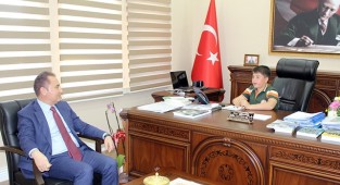 Kaymakam Bozdemir koltuğunu devretti