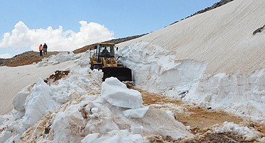 Büyükşehir Yörüklerin yolunu açıyor