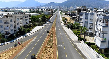 Büyükşehir Anamur'un çehresini değiştiriyor