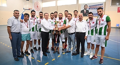 Kurumlar arası voleybol turnuvası sona erdi
