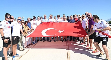 Bayrağımız Kulaçlarla Kıbrıs'a etkinliği start aldı