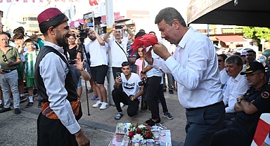 Muz festivali renkli görüntülerle başladı