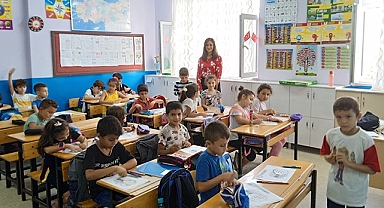 Akdeniz Okulu'nda eğitici kurslar başladı
