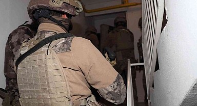 Mersin'de suç örgütleri ile kaçakçılara operasyon