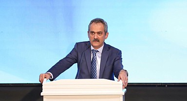 Bakan Özer: 10 ilden 242 bin 904 öğrenci nakledildi