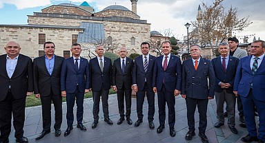 Başkan Seçer, Kılıçdaroğlu ile birlikte Konya'da çeşitli programlara katıldı