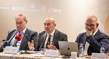 Başkan Soyer 3. Yüksek İstişare Kurulu'nda konuştu