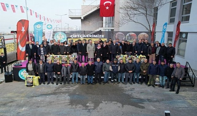 Manisa Büyükşehir Belediyesi'nin gübre desteğinden 5 bin üretici faydalandı