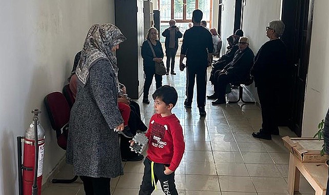 Sağlık Müdürlüğü'nden depremzedelere sağlık hizmeti