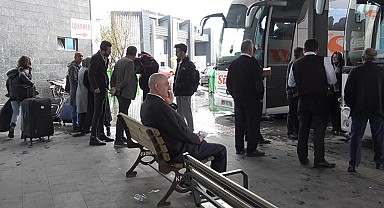 Afetzedeler, depremin merkezi Kahramanmaraş'a geri dönüyor