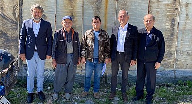 Durmuş Deniz ile Menderes Bora omuz omuza