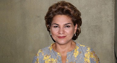 Ressam Selva Özelli'nin, New York ve Hong Kong'daki sergileri açıldı