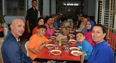 Sinanoğlu Pasajı esnafı iftar yemeğinde buluştu