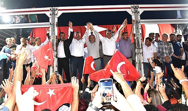 Cumhurbaşkanı Erdoğan'ın zaferi Anamur'da coşkuyla kutlandı