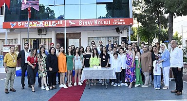 Anamur Sınav Koleji 8. sınıfların mezuniyetini coşkuyla kutladı