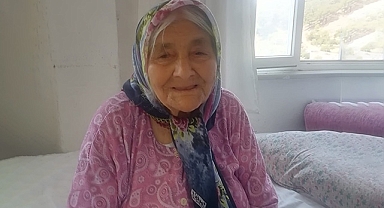 Arife Deniz vefat etti