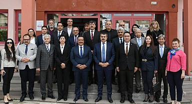 Bakan Tekin: Öğretmenler Günü'nü 1 gün olmaktan çıkarıyoruz