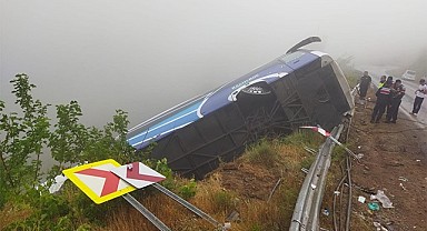 Uçarı'da otobüs kazası: 1 ölü, 14 yaralı