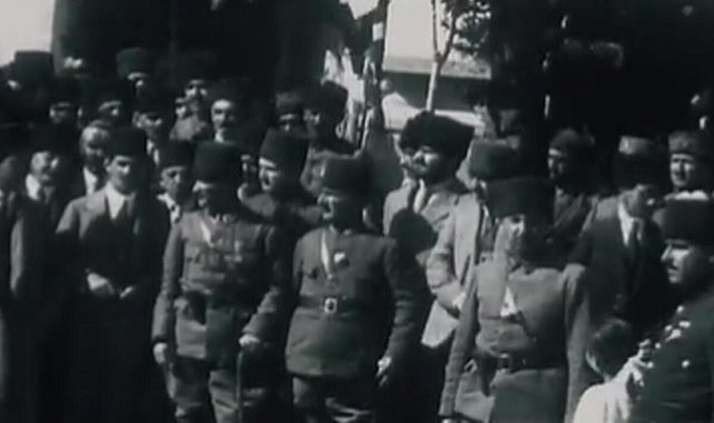 Bakan Ersoy duyurdu: 30 Ağustos görüntüleri ilk kez paylaşıldı