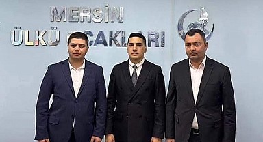 Mersin Ülkü Ocakları'nda bayrak değişimi
