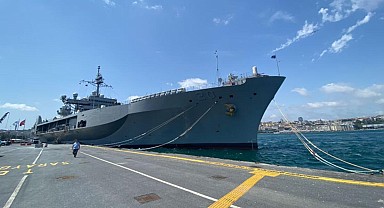USS Mount Whitney Sarayburnu’na demirledi