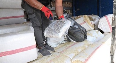 Mersin ve Diyarbakır'da 389 kilo uyuşturucu ele geçirildi
