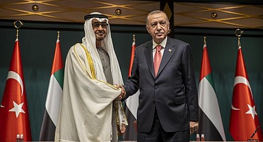 Cumhurbaşkanı Erdoğan'dan diplomasi trafiği: BAE Devlet Başkanı Al Nahyan ile görüştü