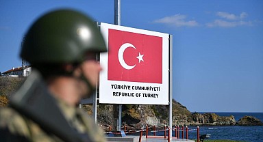 Milli Savunma Bakanlığı duyurdu: Yunanistan sınırında 1'i FETÖ üyesi 3 kişi yakalandı