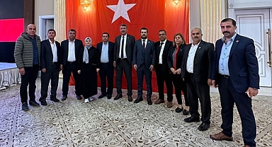 Kılınç ve Yayla Konya'da MHP zirvesine katıldı