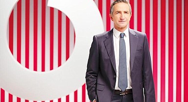 Deprem bölgesi çocuklarına eğitim desteğine devam... 50 bin depremzede çocuğa ulaşan Vodafone’un hedefi 100 bin çocuğun geleceğine dokunmak