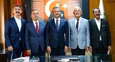 Başkan Deniz, Gazipaşa'da Genel Başkan Özel ile bir araya geldi