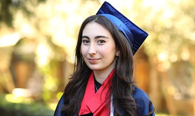 LGS Türkiye Birincisi Belgüzar Duru Deniz Anamur'u gururlandırdı