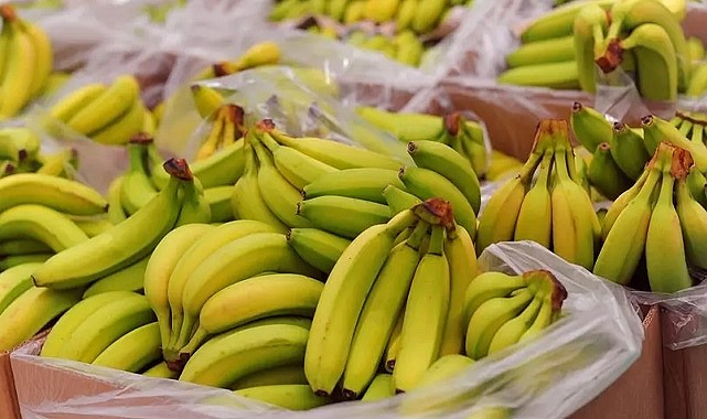 Market raflarında muz fiyatları cep yakıyor