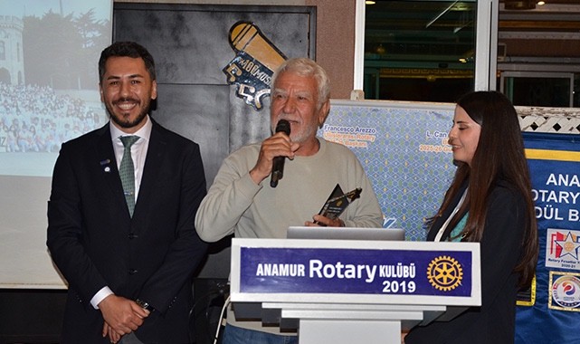 Akın Savaş Toklu ve Aksona Mehmet Anamur'da okurlarıyla buluştu