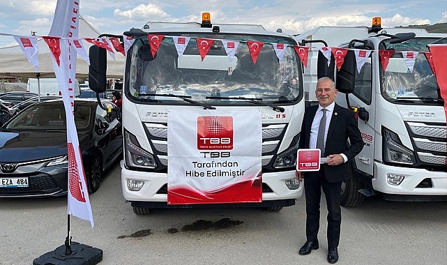 Başkan Deniz ilçeye yeni araç kazandırdı