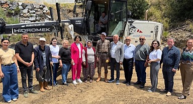 CHP heyeti doludan zarar gören üreticileri ziyaret etti