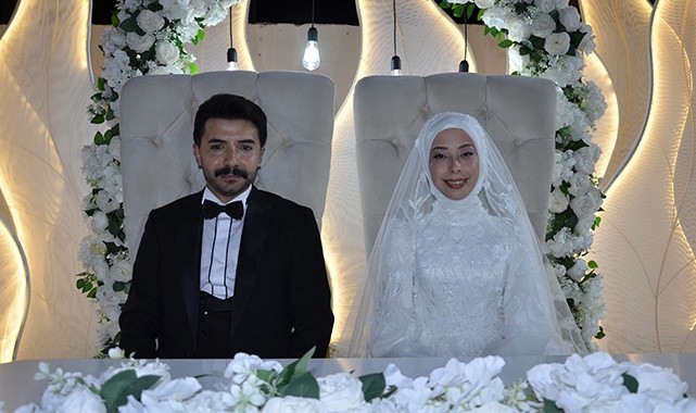 Dere ve Kara ailelerinin mutlu günü