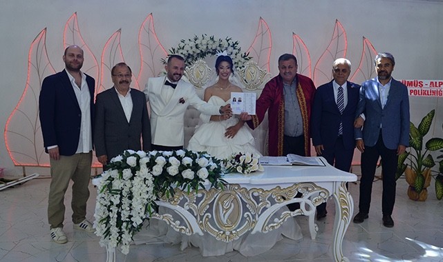 Gümüş ve Heves aileleri evlatlarını evlendirdi