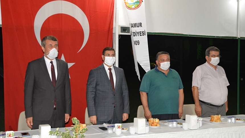 Başkan Kılınç, muhtarlara yemek verdi